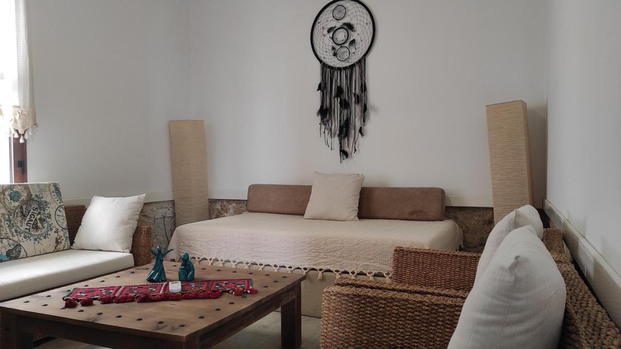 Mystic Guest House Famagusta Famagusta  Exteriör bild