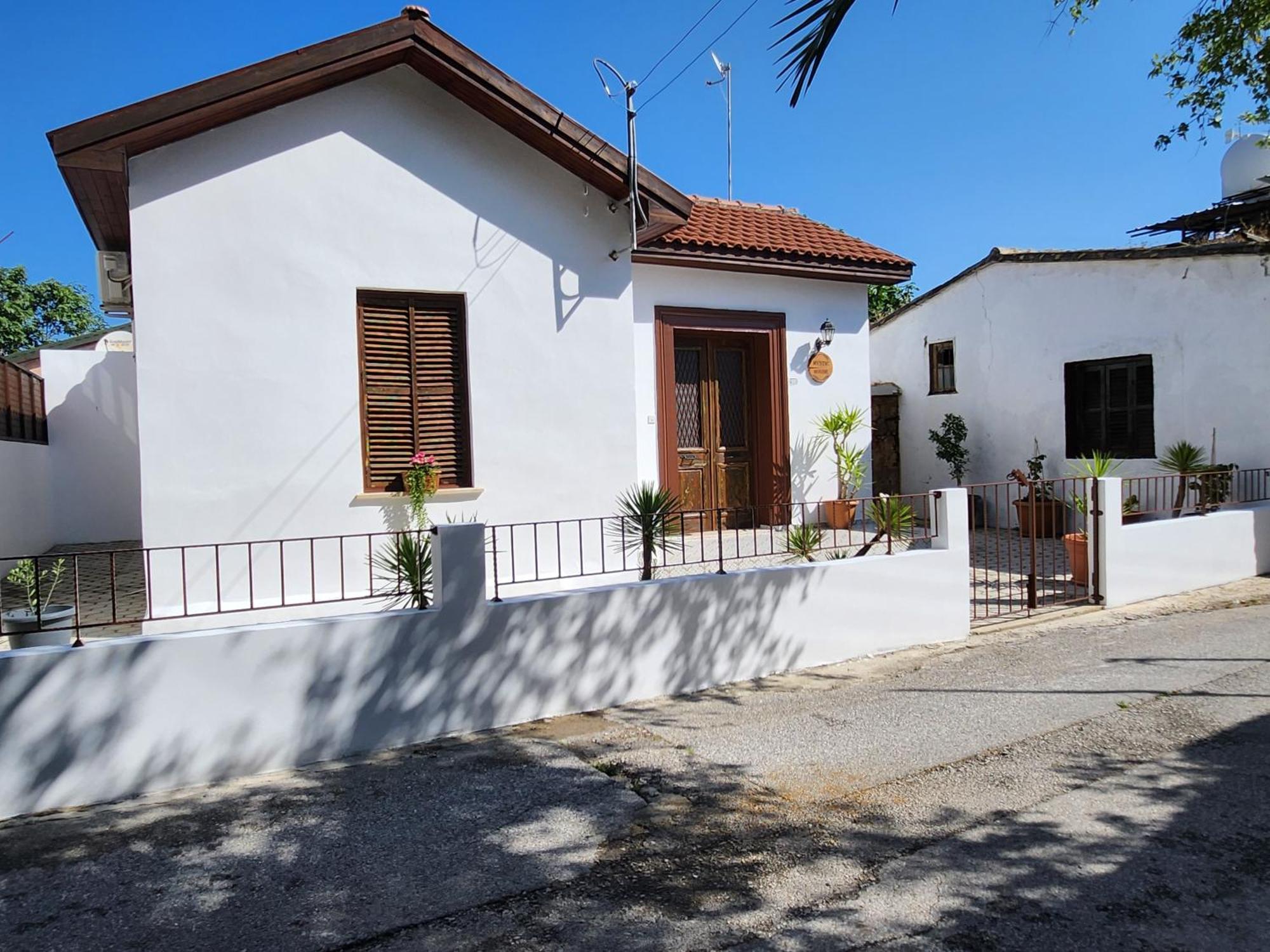 Mystic Guest House Famagusta Famagusta  Exteriör bild